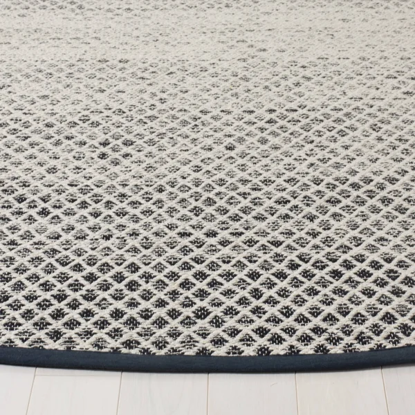 Safavieh Montauk Black/Ivory 8 ft. x 10 ft. Area Rug