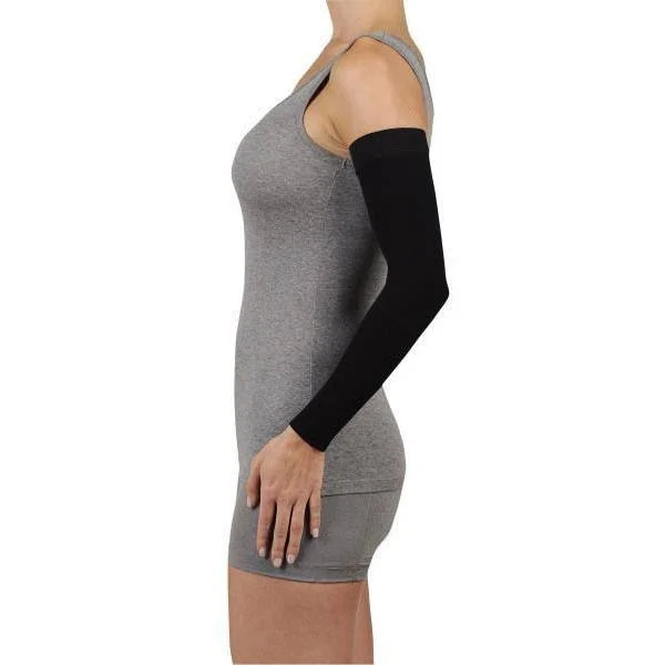 Juzo 2000MXCGRSB06 VI Soft Max 15-20 mmHg Armsleeve with Regular Silicone Border - White - VI