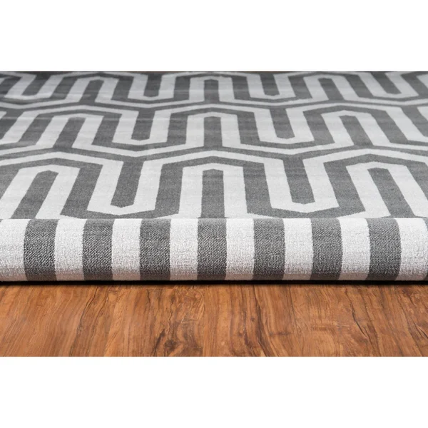 Linon Roma Tangent Geometric Rug - Grey, 5x7 ft