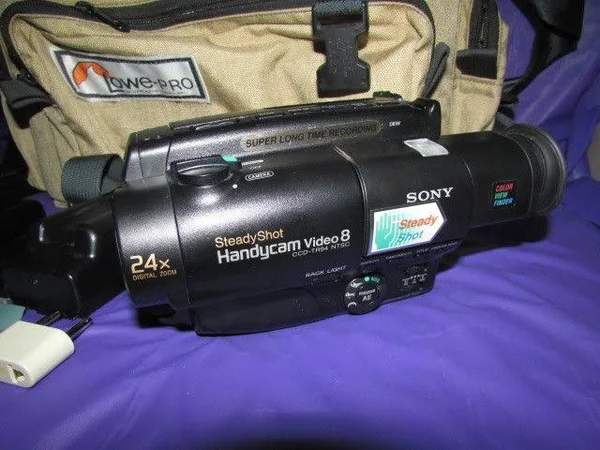 Sony Handycam CCD-TR94 - Camcorder - 12x optical zoom - Video8