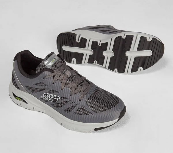 Men's Skechers Arch Fit Charge Back Sneaker - Size: 7, Black