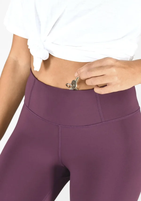 Love Leggings Purple Sports Leggings - Opaque, High-Waisted, Lightweight, Shape Retention Full-Length Focus Gym Leggings in Mulb