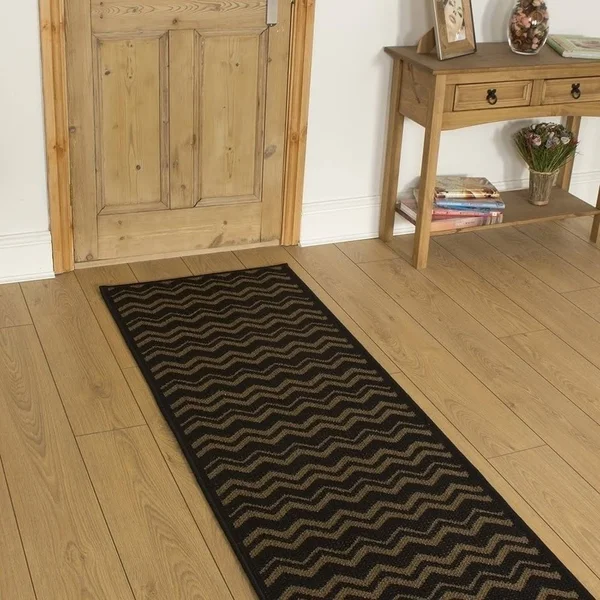 runrug USA Chevron Black Hallway Carpet Rug Runner Length: 31 foot - WI
