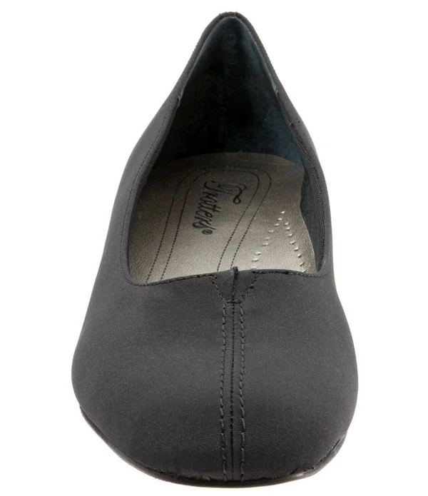 Trotters Doris Pumps - Women's, Black Micro, Size: 8.5
