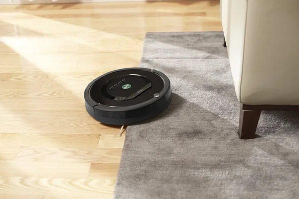 iRobot Roomba 880 Robot Vacuum