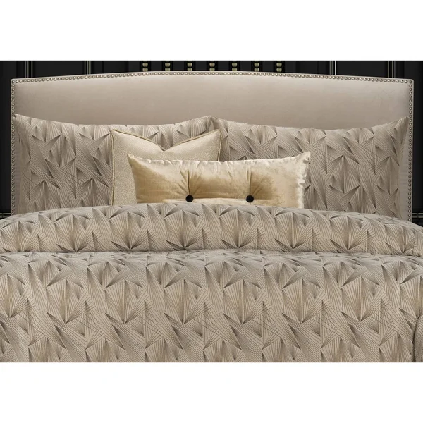 F. Scott Fitzgerald Fine Point Sable Luxury Bedding Set, Size: Full, Beige
