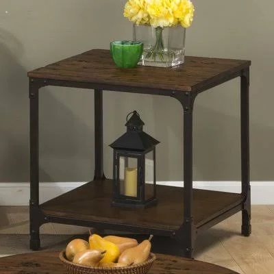 Laurel Foundry Modern Farmhouse Carolyn End Table with Storage
