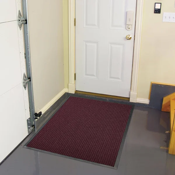 Notrax 166S0046BD Guzzler 4ft x 6ft - Burgundy Mat