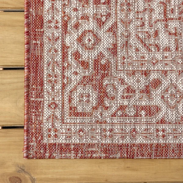 Jonathan Y Sinjuri Medallion Textured Weave Indoor/Outdoor Area Rug - 5& Square - Red/Taupe