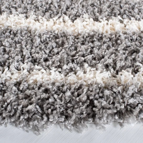 Safavieh VNS603J-7R 6 ft. 7 in. x 6 ft. 7 in. Venus Shag 500 Round Rug Grey & Ivory