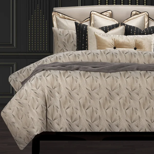 F. Scott Fitzgerald Fine Point Sable Luxury Bedding Set, Size: Full, Beige