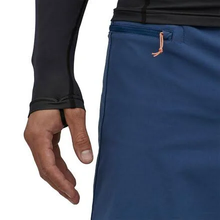 Men's Patagonia Long Sleeve R0 Top, Black/Forge Grey