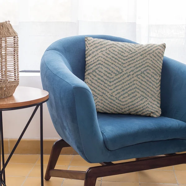 Plutus 20x22 x 30x22 Maze Chevron Luxury Throw Pillow in Blue