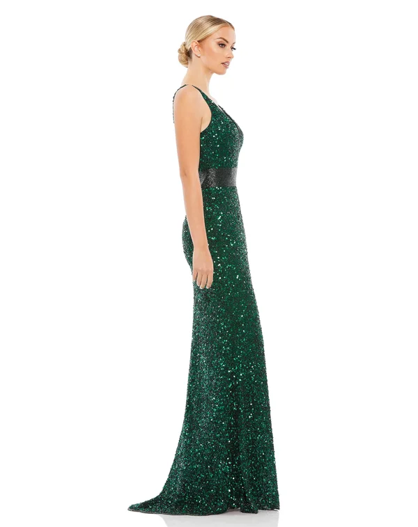 Mac Duggal Scalloped Neckline Sequined Evening Gown Forest Green, Size 8