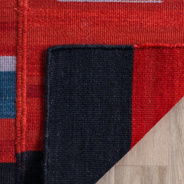 Safavieh Kilim KLM814A Red 8& x 10& Area Rug
