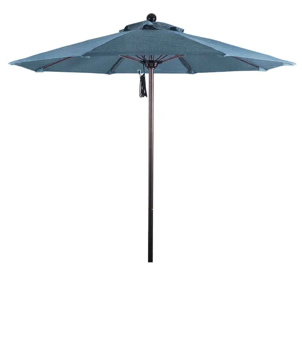 California Umbrella Venture 7.5& Bronze Market Umbrella in Navy
