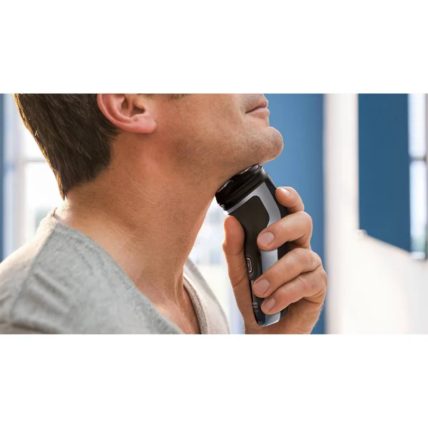 Philips Norelco Wet & Dry Men's Rechargeable Electric Shaver 2500 - S1311/82