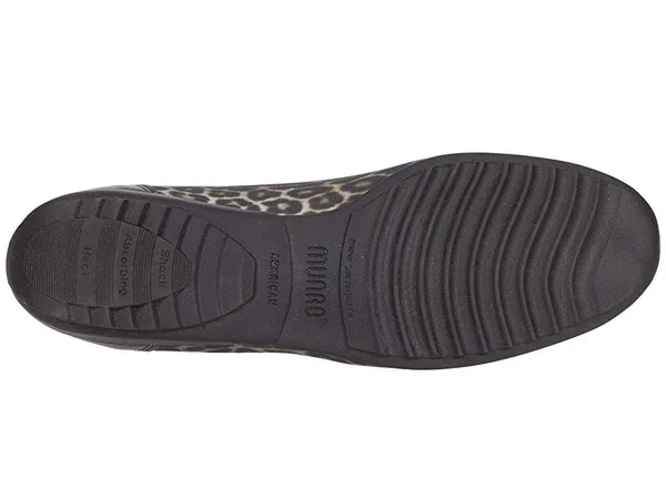 Munro Traveler Leopard - 10.5, M
