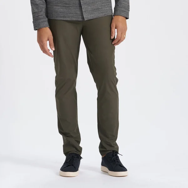 Meta Pants - 30 by Vuori in Dark Oregano, Size 32