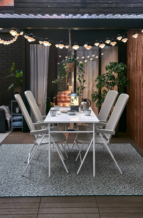 IKEA - TORPAR? Table + 4 Reclining Chairs - Outdoor, White/Beige, 51 1/8