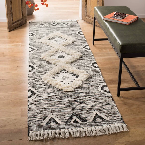 Safavieh Hand-Knotted Kenya Kenley Southwestern Tribal Wool Rug - 2&3x22 x 6& Runner - Black/Ivory