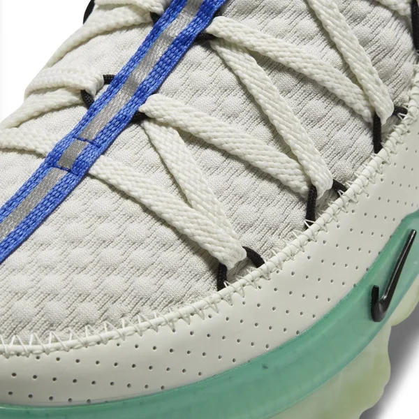 Nike Lebron 17 Low Basketball Shoes CD5007 - 17.0 - White