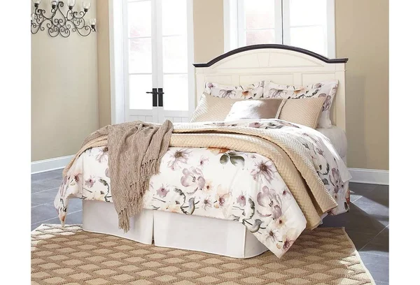 Ashley Woodanville King Panel Bed in white/brown