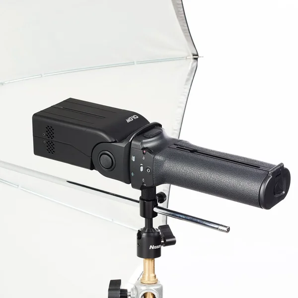 Nissin MG10 Wireless Flash with Air 10S Commander for Nikon NDMG10K-N
