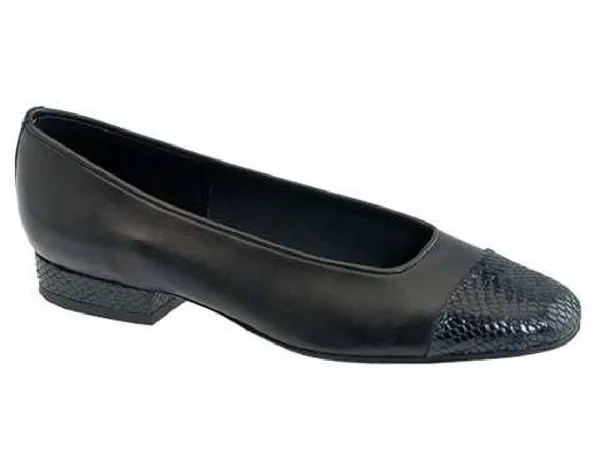 Women's Vaneli Fc-313 Flat, Size: 8, Black
