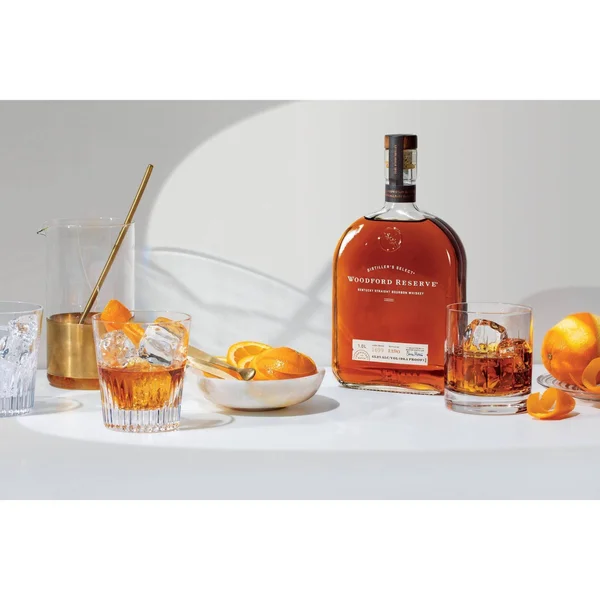 Woodford Reserve Bourbon Bourbon - Kentucky Straight Bourbon Whiskey - 1.75 lt