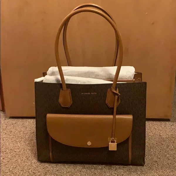 Michael Michael Kors Mercer Extra Large Pocket Tote