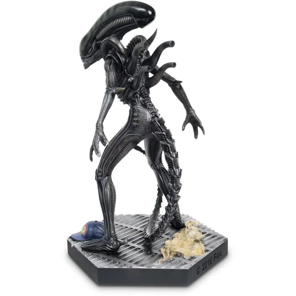 Alien & Predator Mega Xenomorph