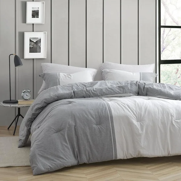 Half Moon Yarn Dyed Comforter by Byourbed Dark Gray - White, Size: King